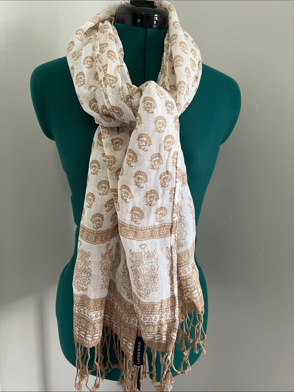 NWNT Lands' End Cream and Tan Paisley Fringe Scarf